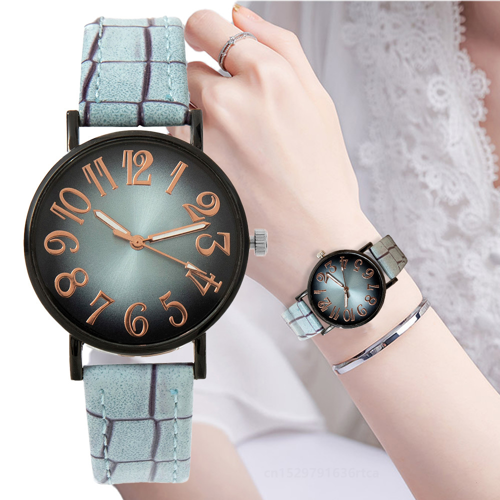 Vintage Digital Watch - Часы наручные женские кварцевые в клетку,